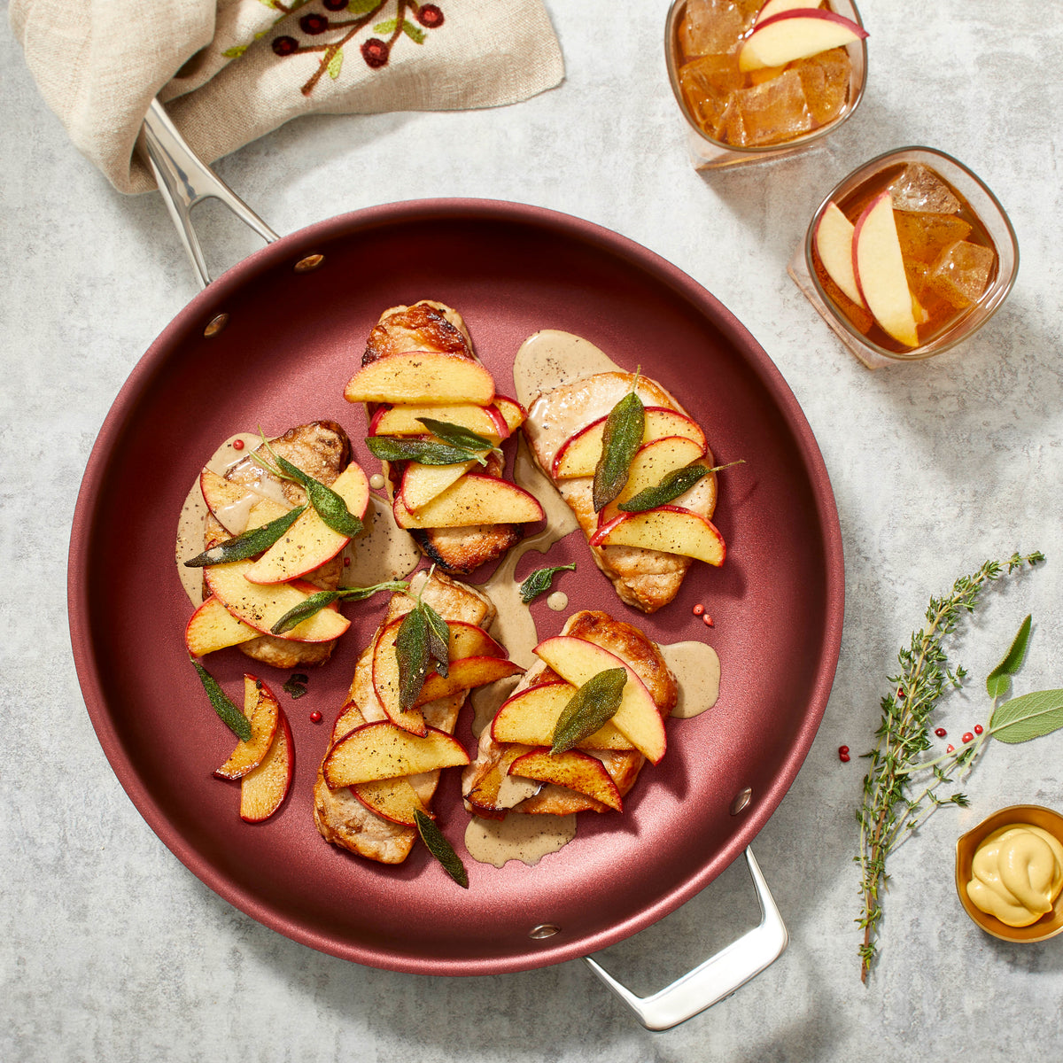 Pork Chops with Brandy and Apples – Paderno