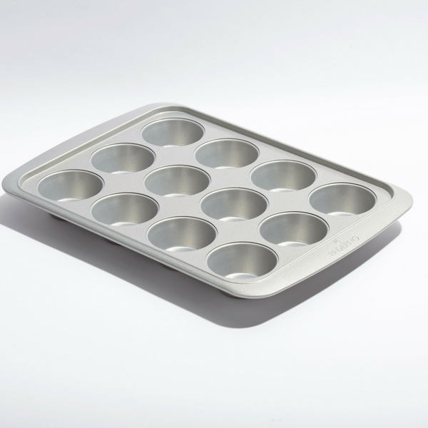 Professional 12-Cup Muffin Pan 
